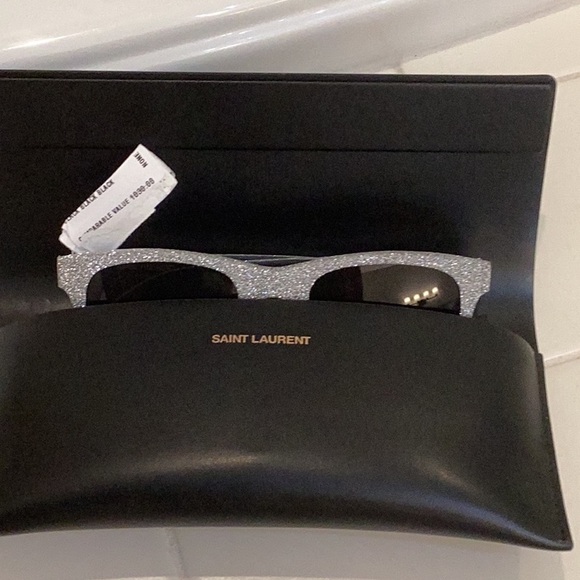 Saint Laurent Sunglasses - Picture 4 of 8